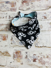 Load image into Gallery viewer, Pet (Dog/Cat) Bandana