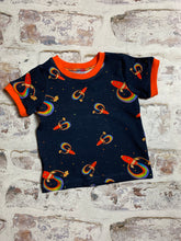 Load image into Gallery viewer, Plain or Split pocket T-shirt